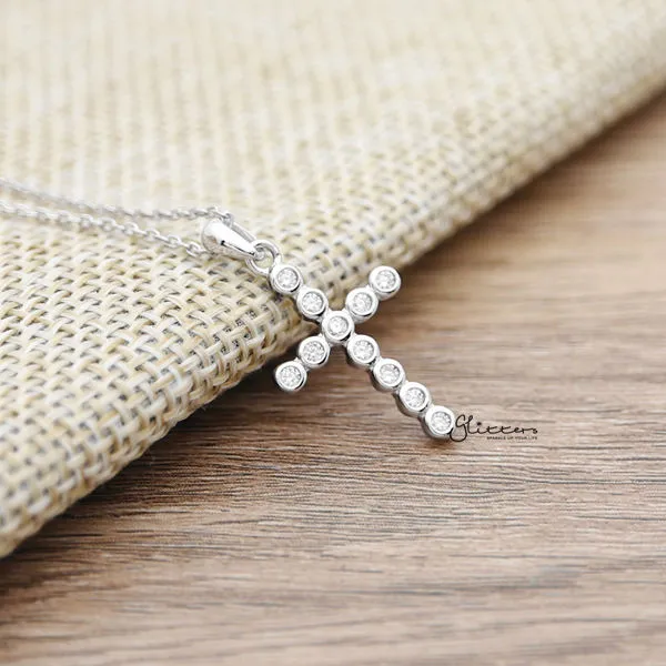 925 Sterling Silver C.Z Cross Pendant Necklace