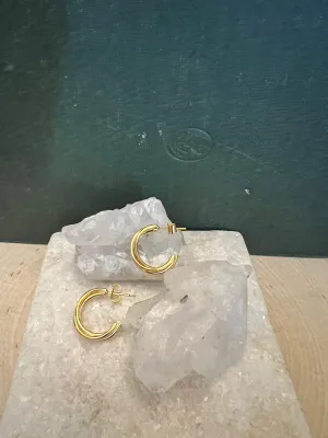 Azriel Twist Hoops