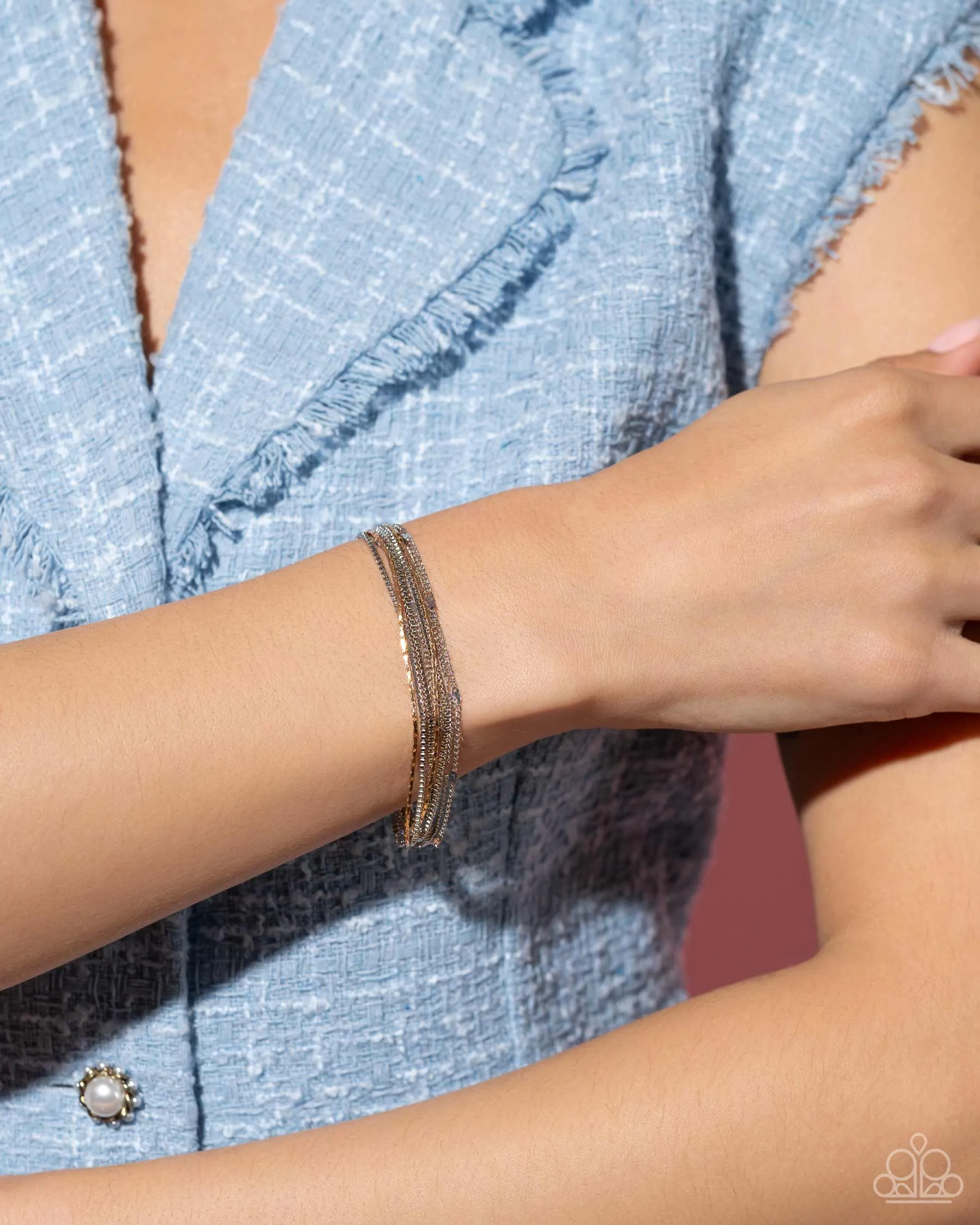Delicate Darling • Multicolor