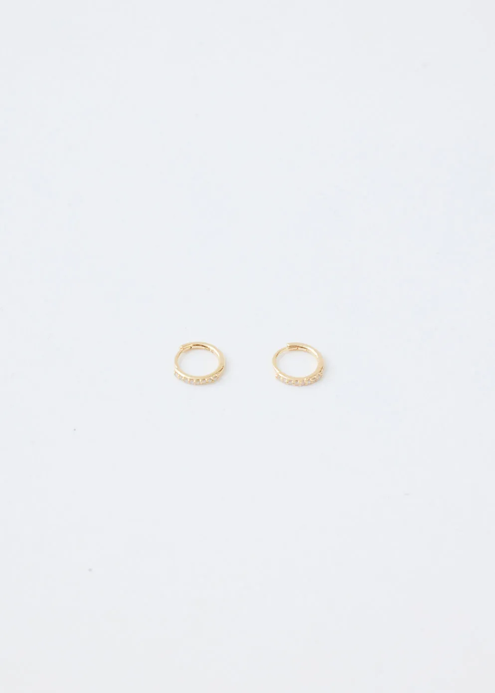 Demi Hoops