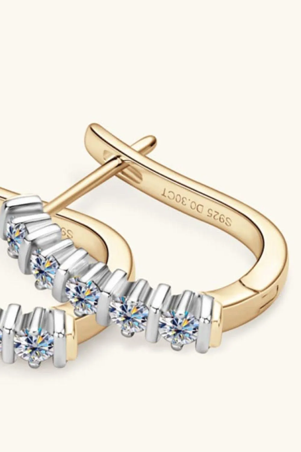 Elegant Moissanite Silver Stud Earrings in a Luxurious Gift Presentation Box