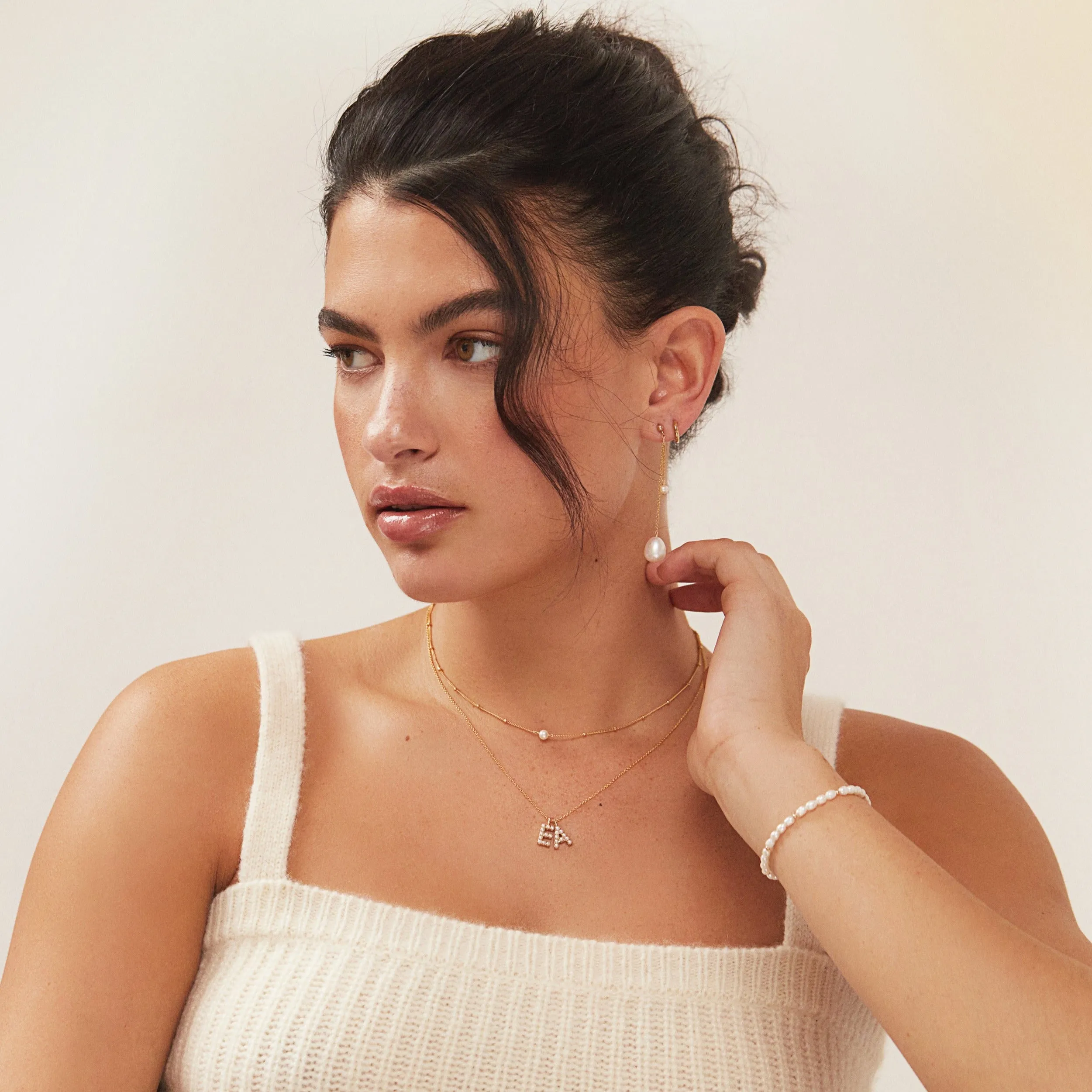 Gold Satellite Single Pearl Choker