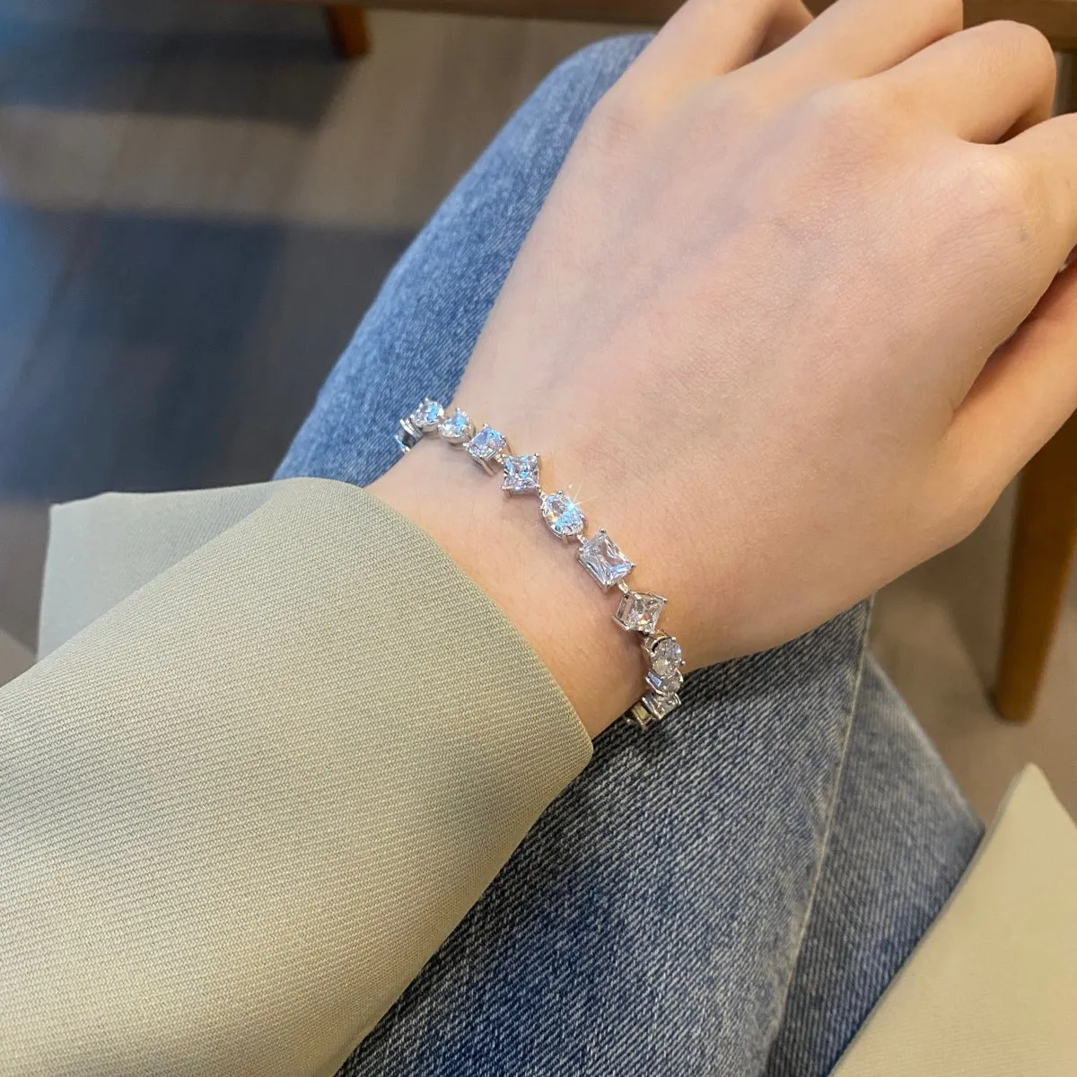 [Goodv]Unique Exquisite Multi Cut Daily Bracelet