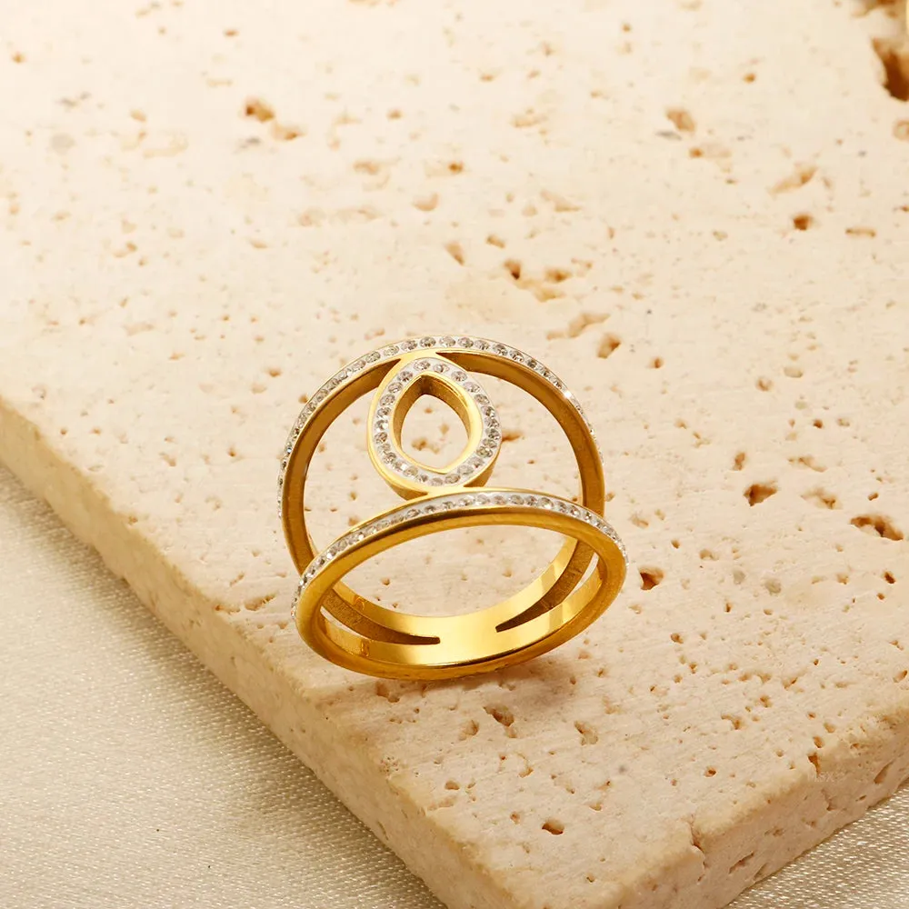 Hollow Round Eyes All Stone Crystal Inlaid Ring