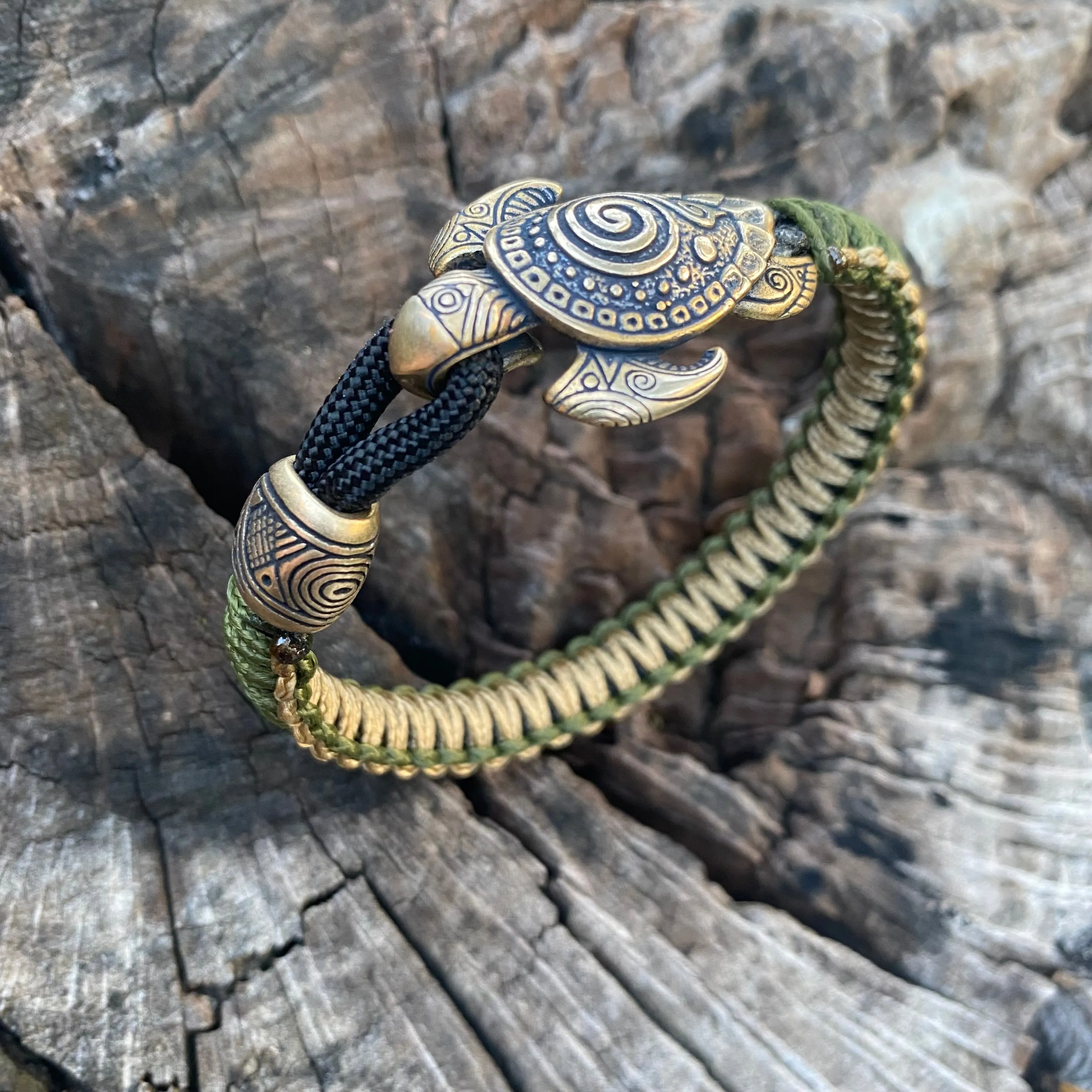 Maori Seaturtle bracelet