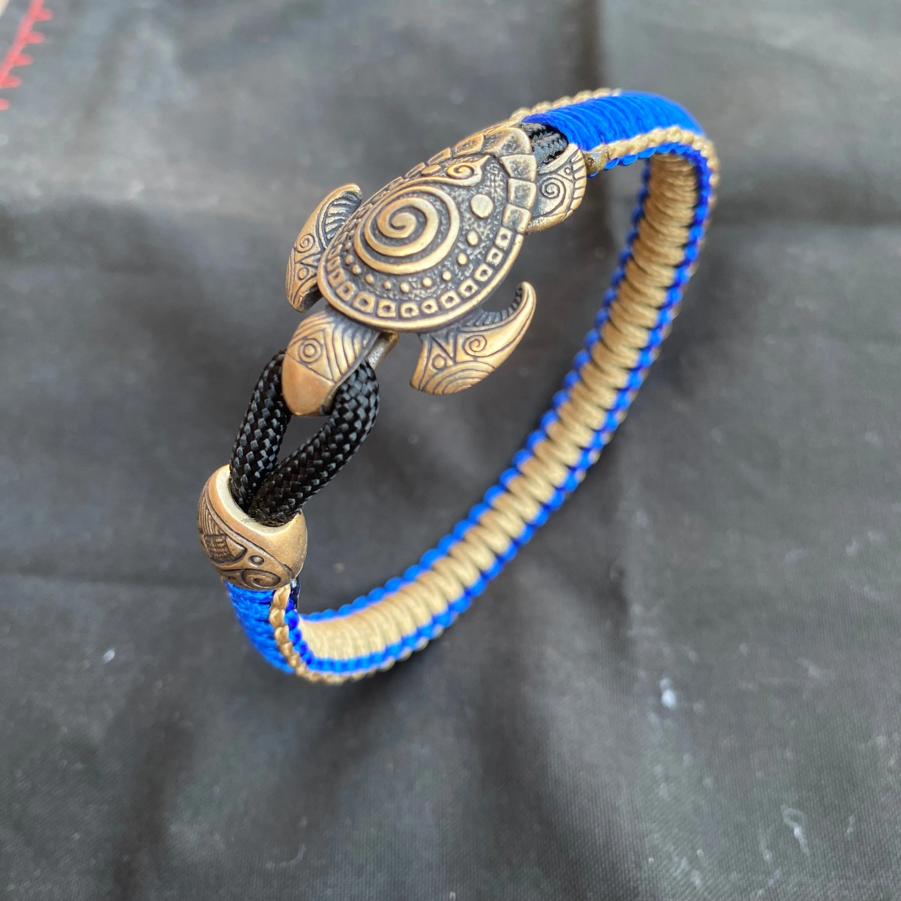 Maori Seaturtle bracelet