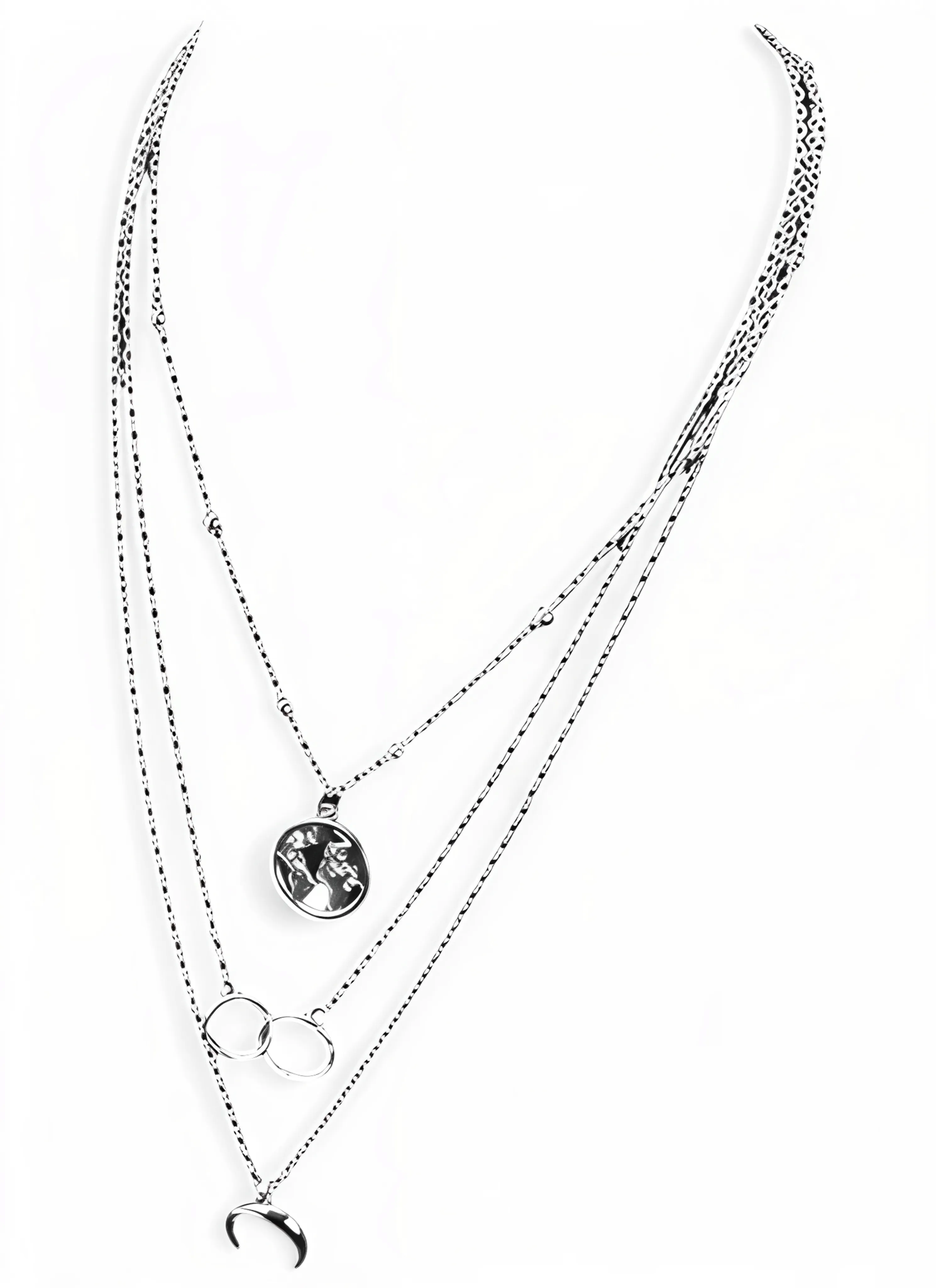 Necklace Set With Layered Pendants