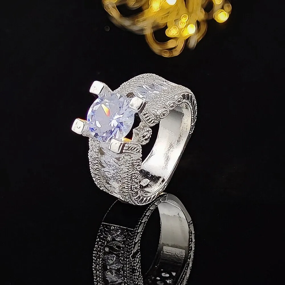 New Arrival - Luxury Halo silver color Round Cut Designer AAA  Quality CZ Diamonds Rings