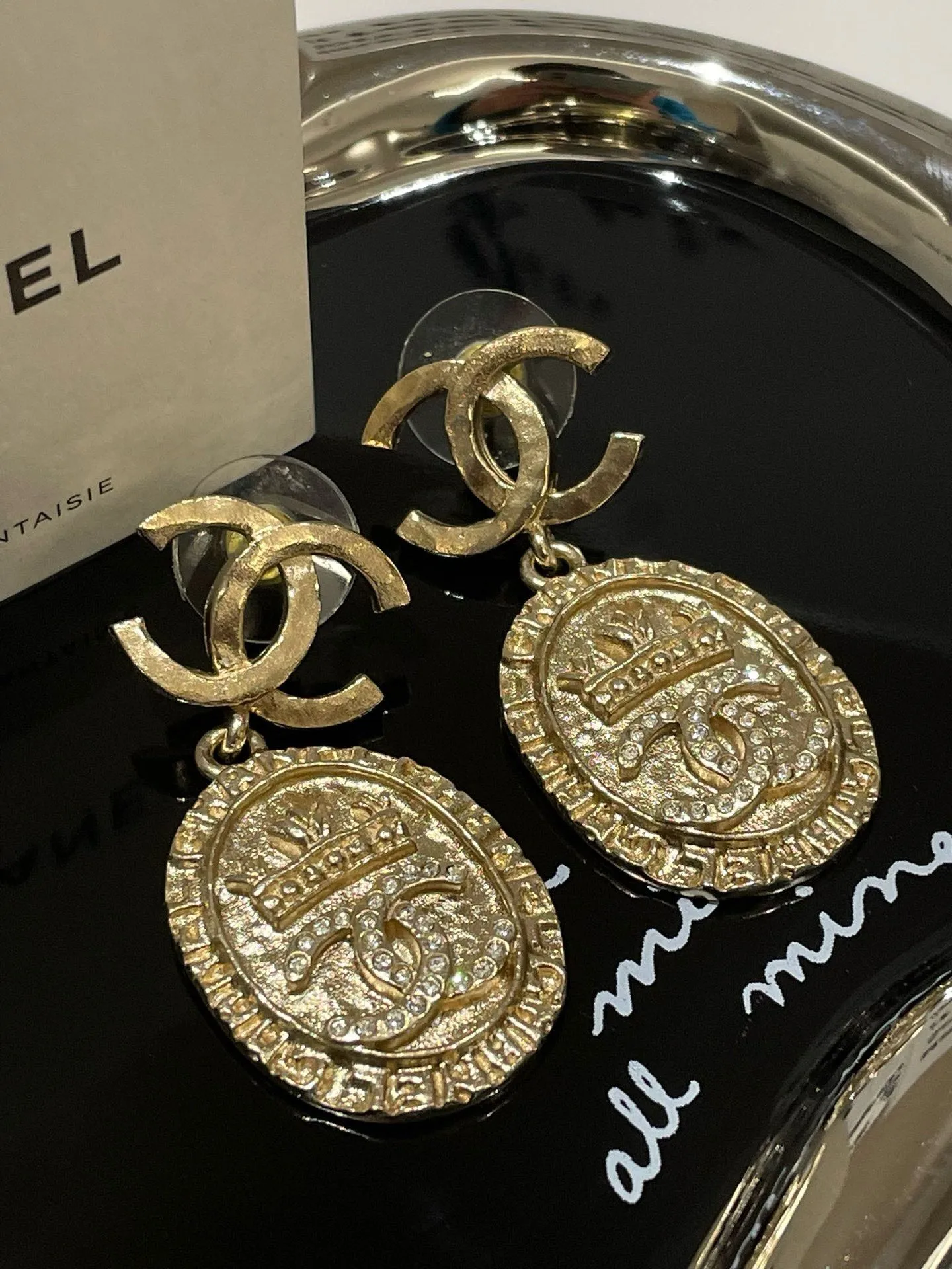 New Chanel 21A Crown CC Earrings Gold Earrings