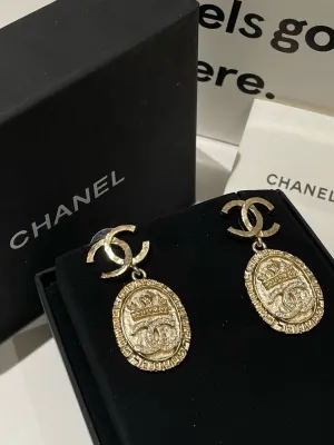 New Chanel 21A Crown CC Earrings Gold Earrings