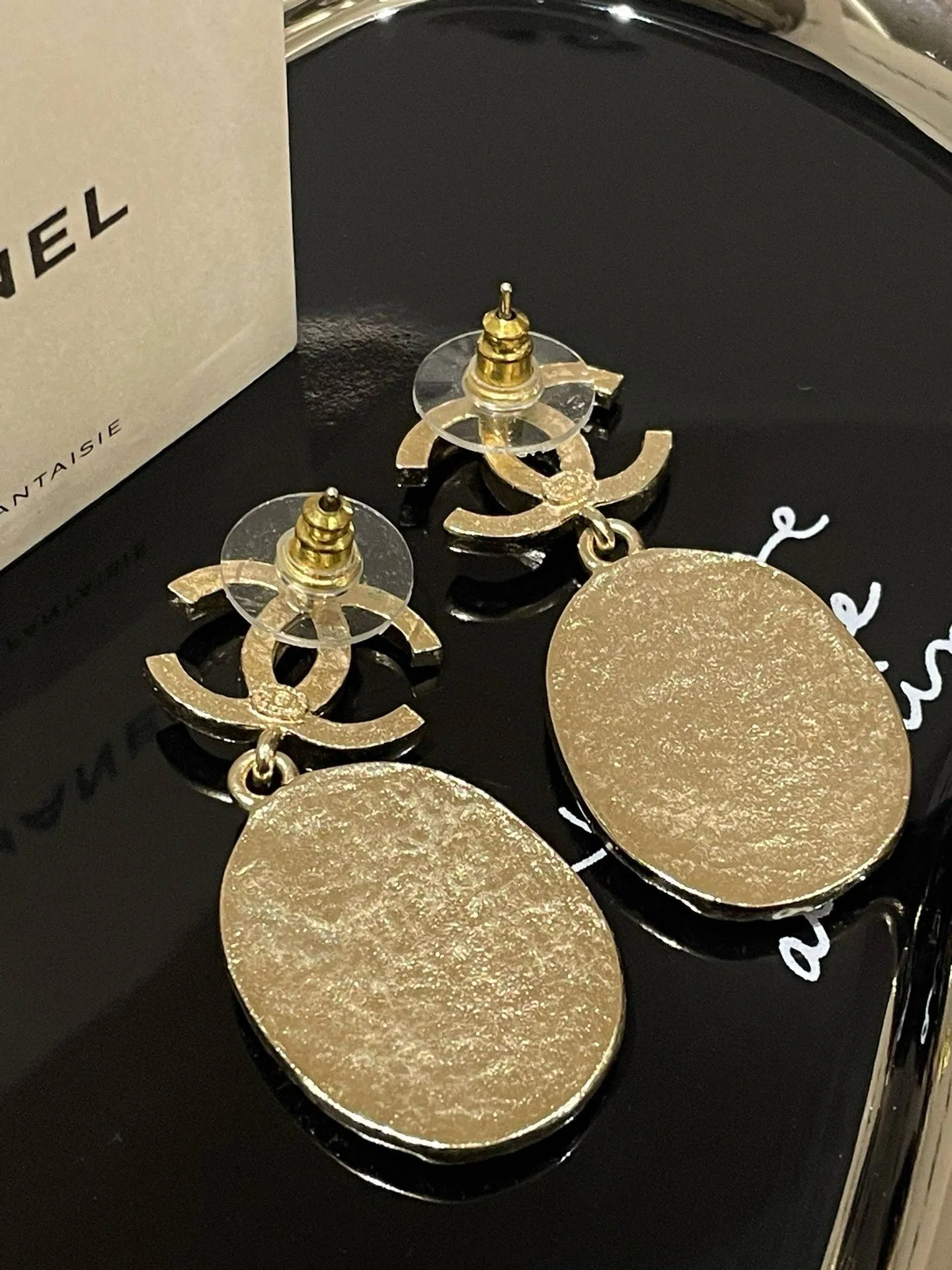 New Chanel 21A Crown CC Earrings Gold Earrings