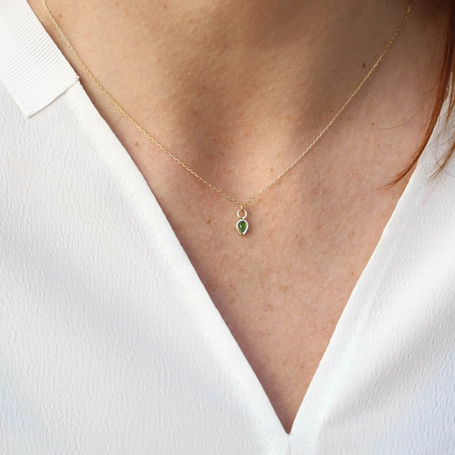 Pear Shape Emerald Gold Necklace