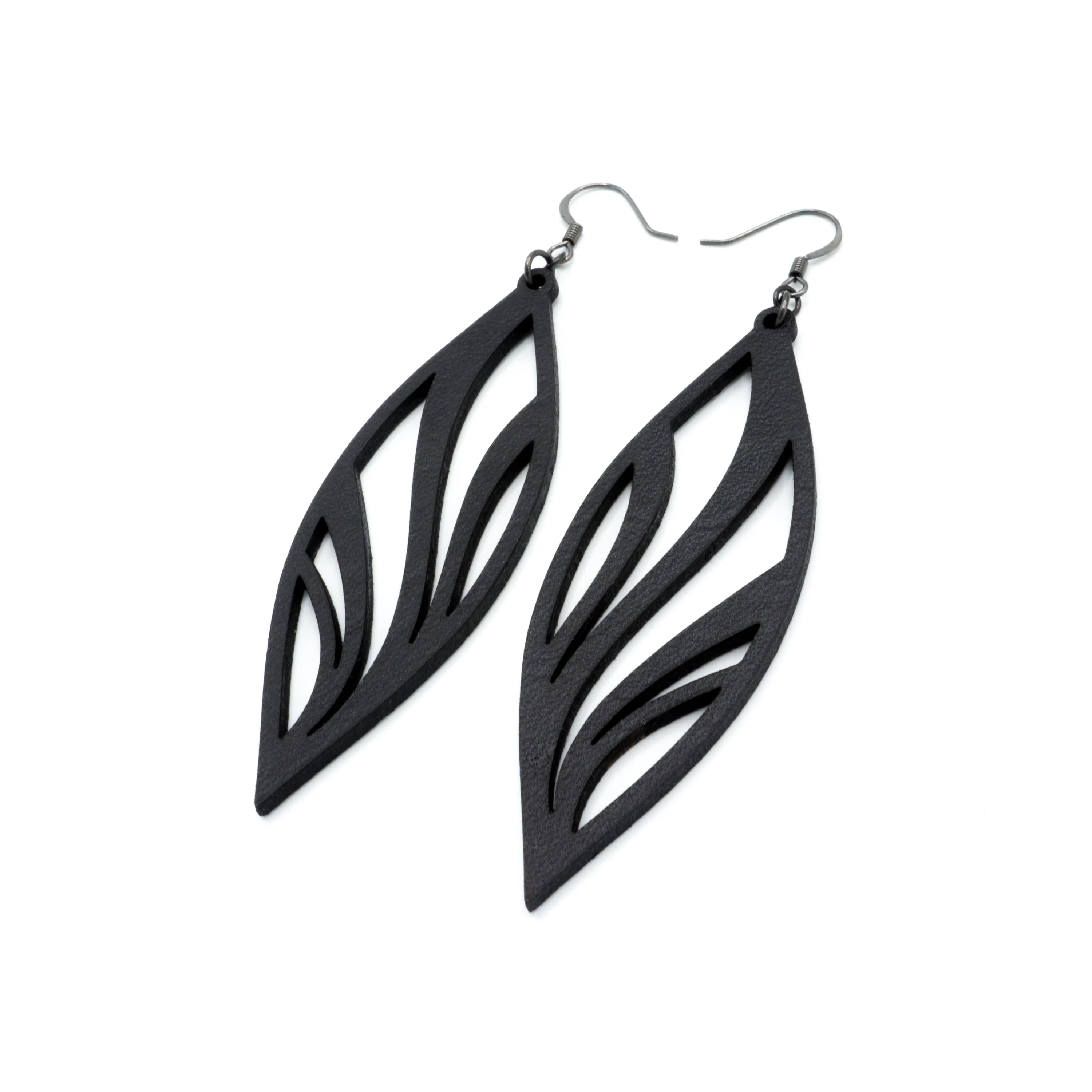Petal 02 [L] // Leather Earrings - Black