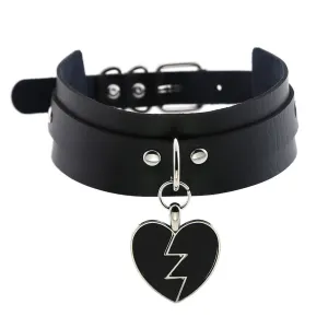 Rachel Skylark - Gothic Leather Choker by The Nevermore