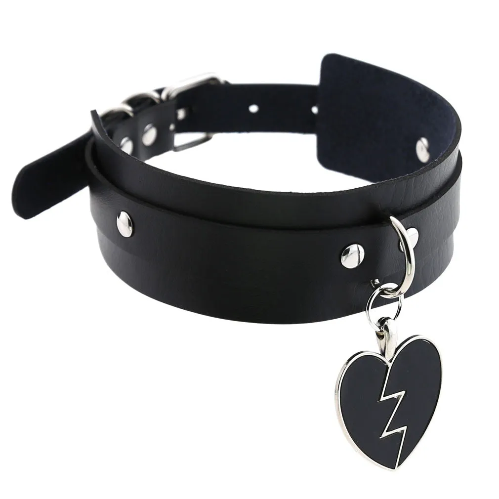 Rachel Skylark - Gothic Leather Choker by The Nevermore