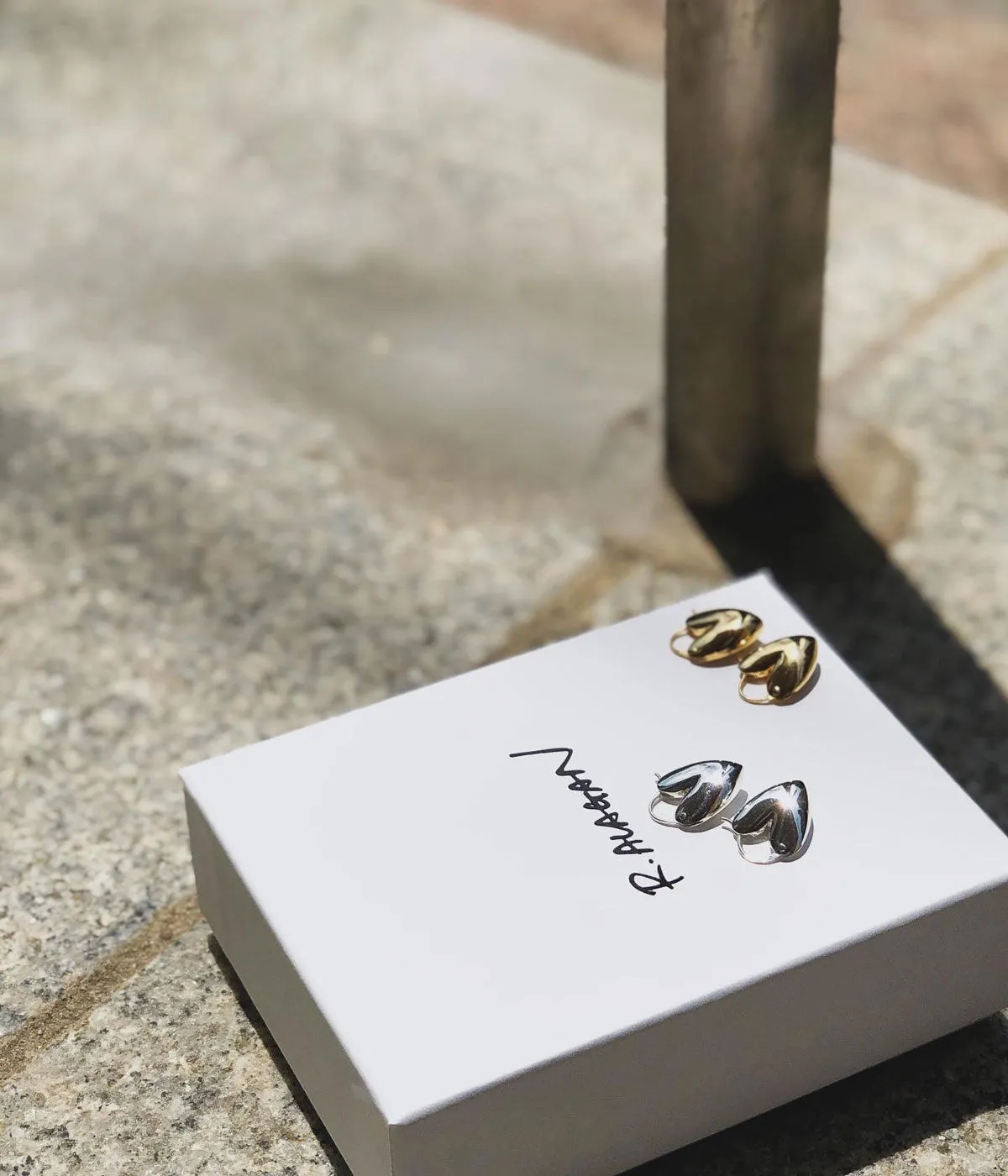 R.ALAGAN/TINY PUFFY HEART HOOPS(SILVER)