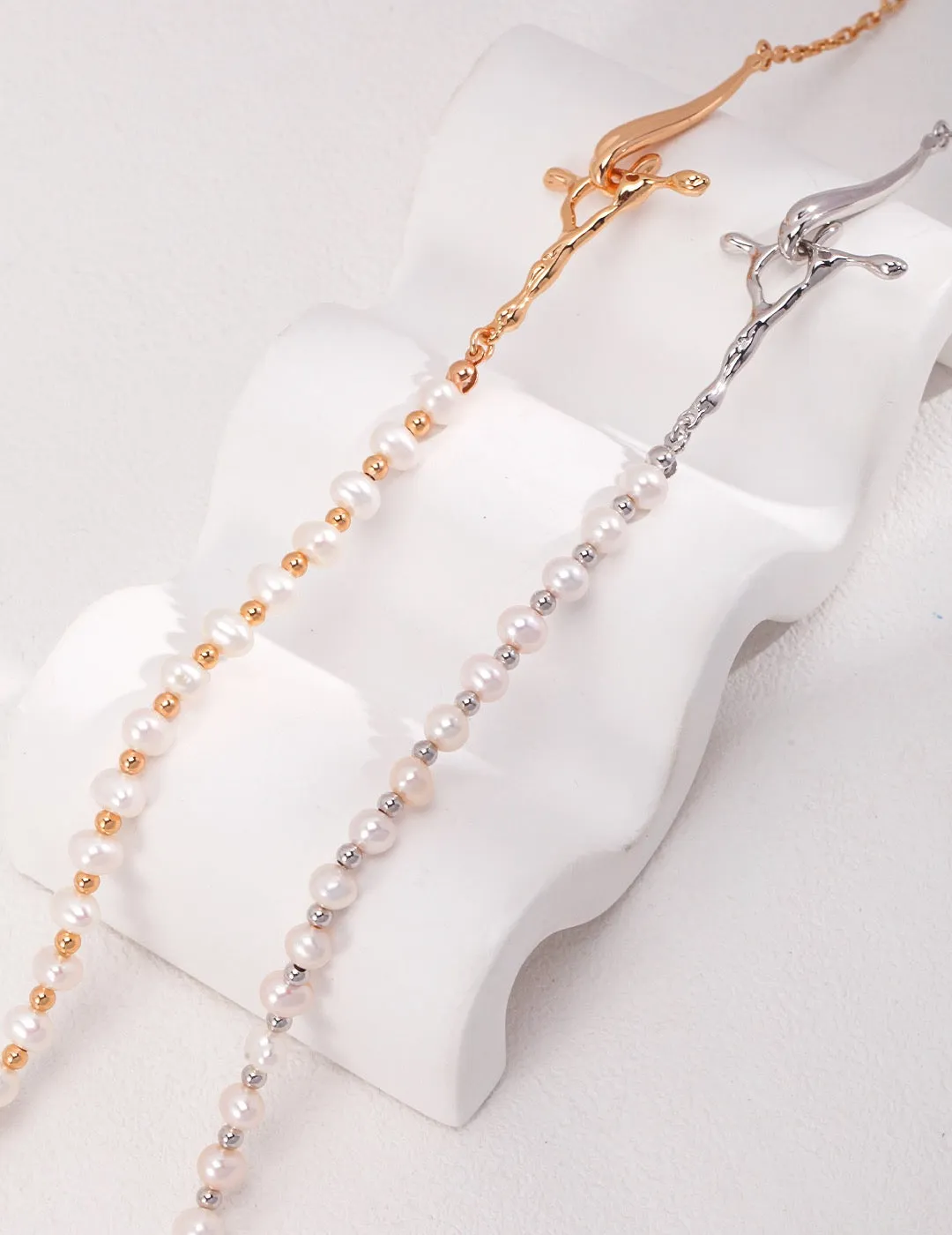 S925 Fluid Design Pearl Necklace