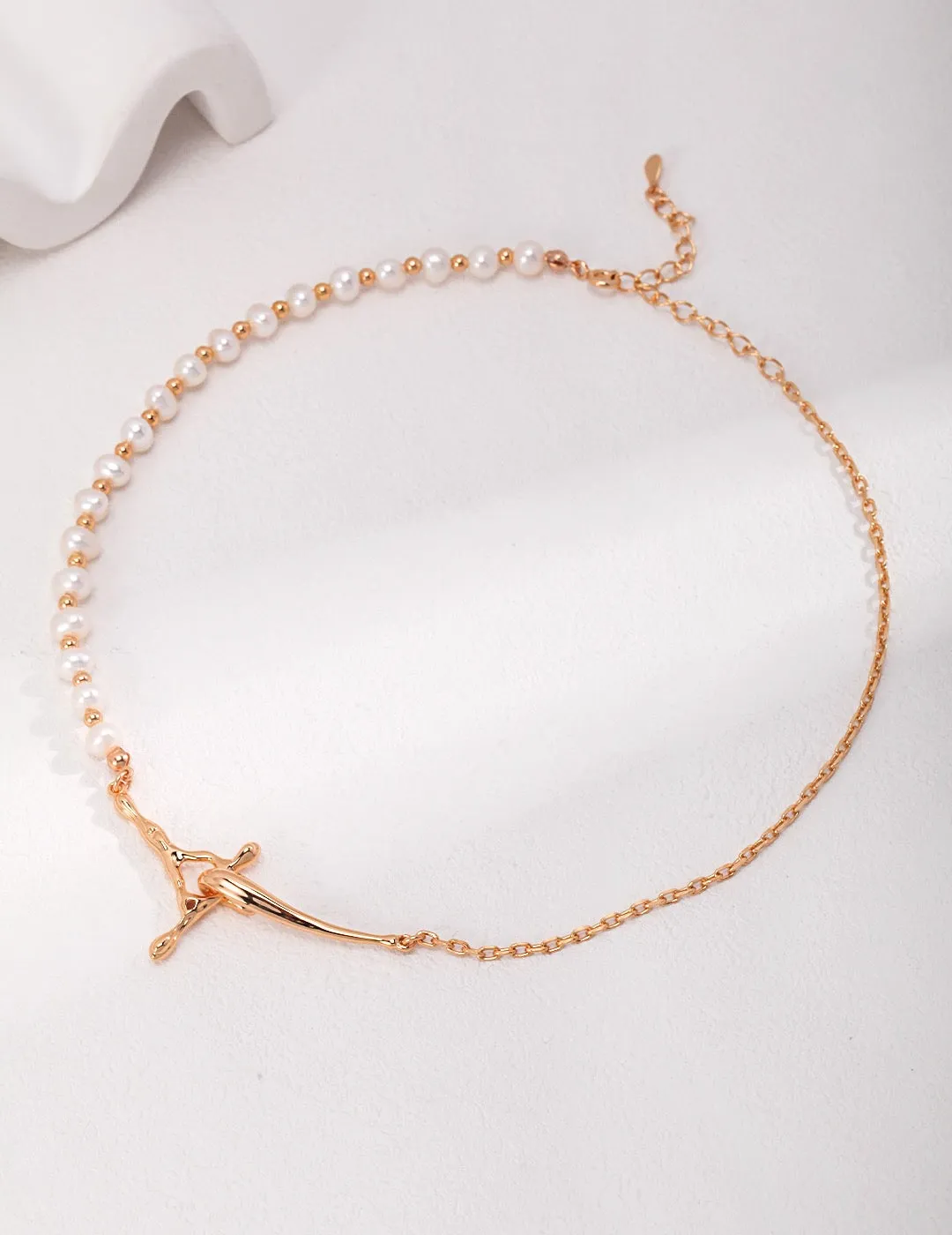 S925 Fluid Design Pearl Necklace