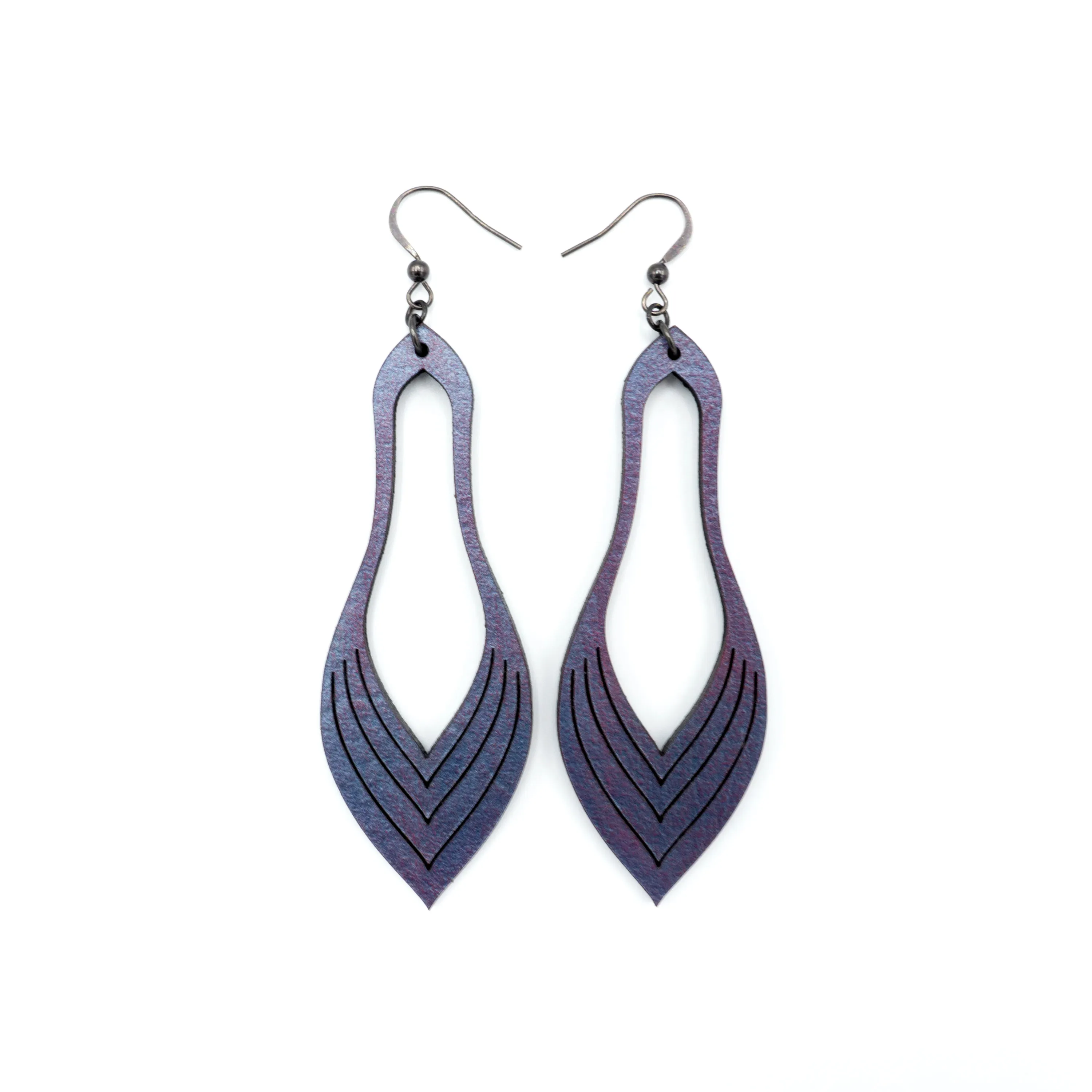 Terrabyte 02_1 // Leather Earrings - Purple Pearl