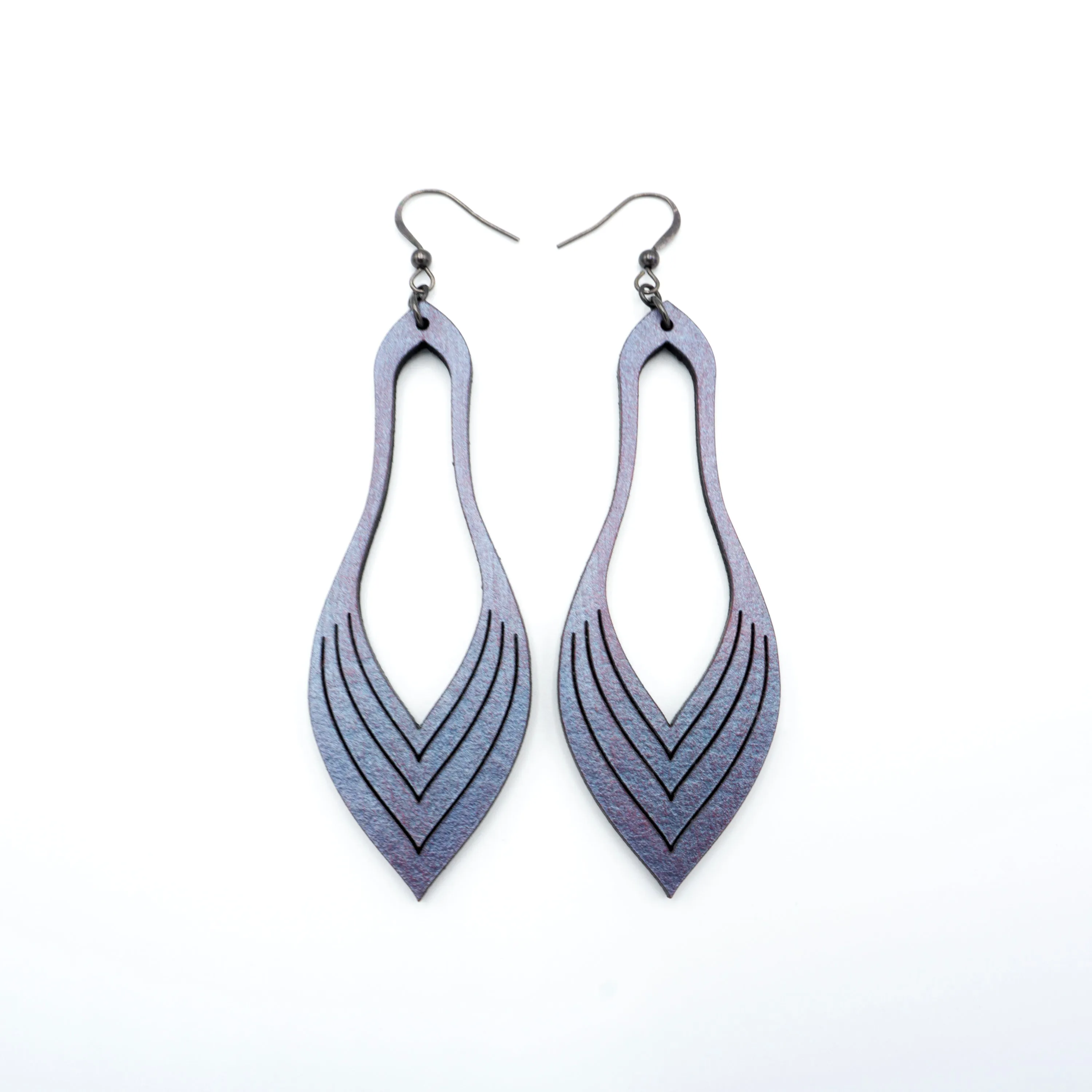 Terrabyte 02_1 // Leather Earrings - Purple Pearl