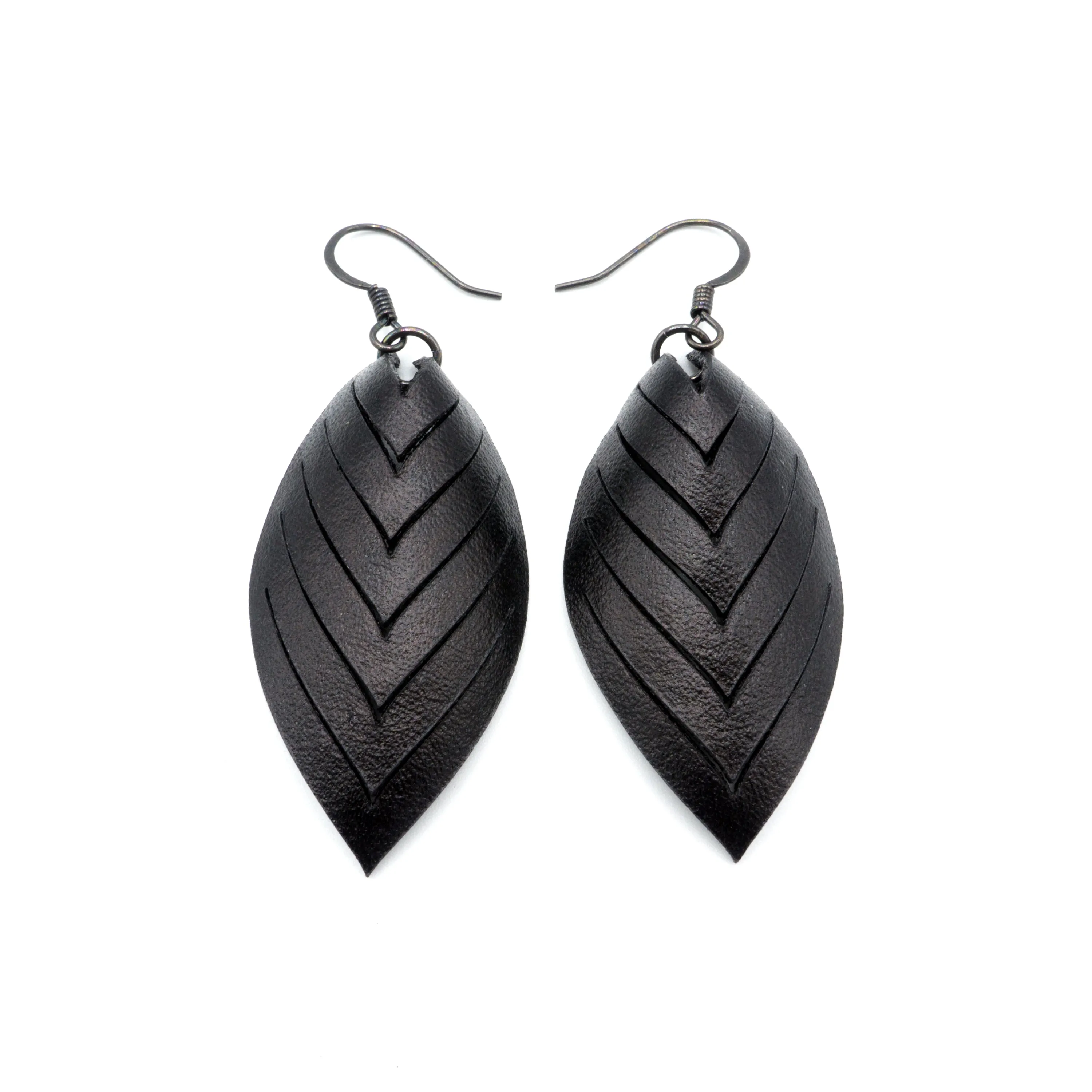 Terrabyte 14 [S] // Leather Earrings - Black