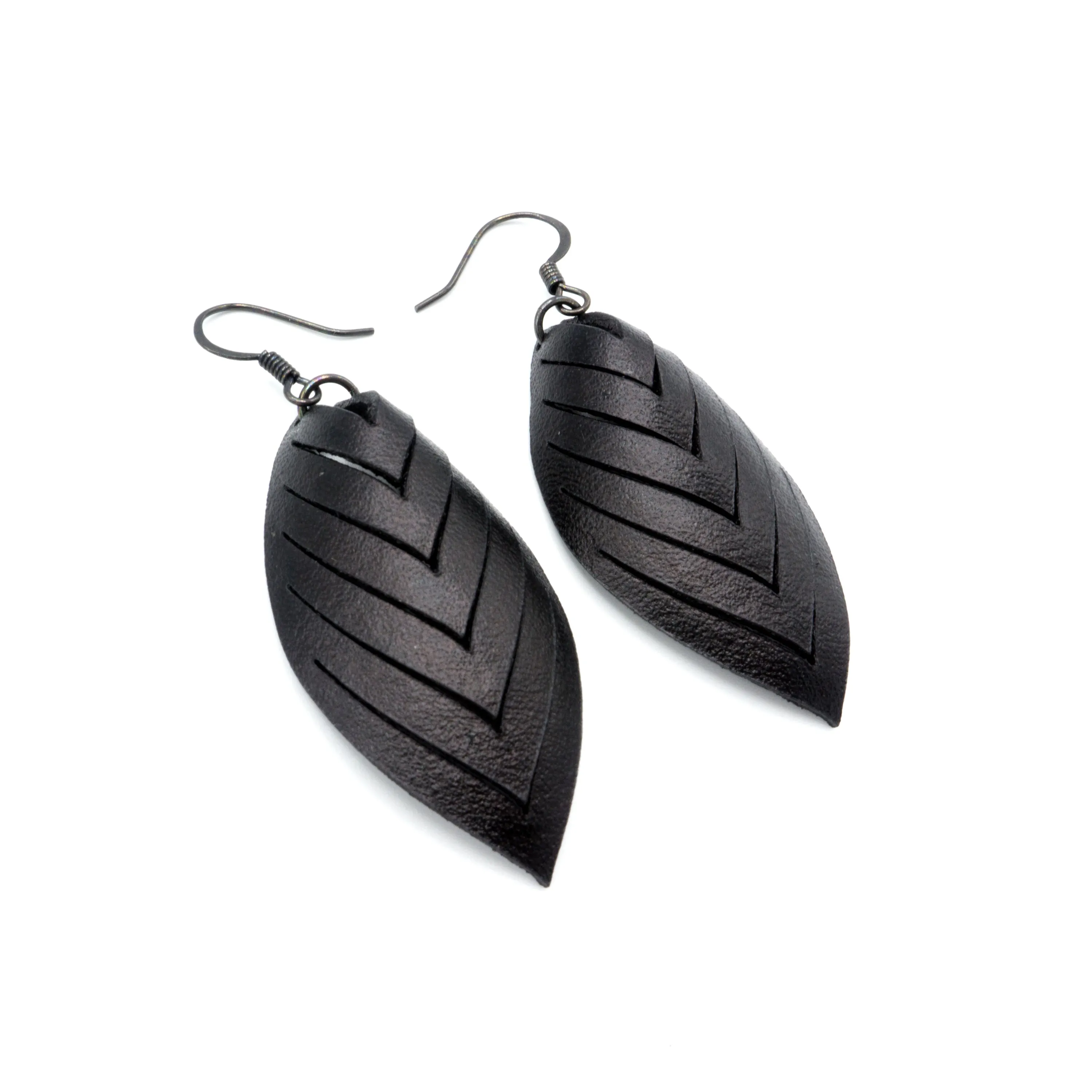 Terrabyte 14 [S] // Leather Earrings - Black