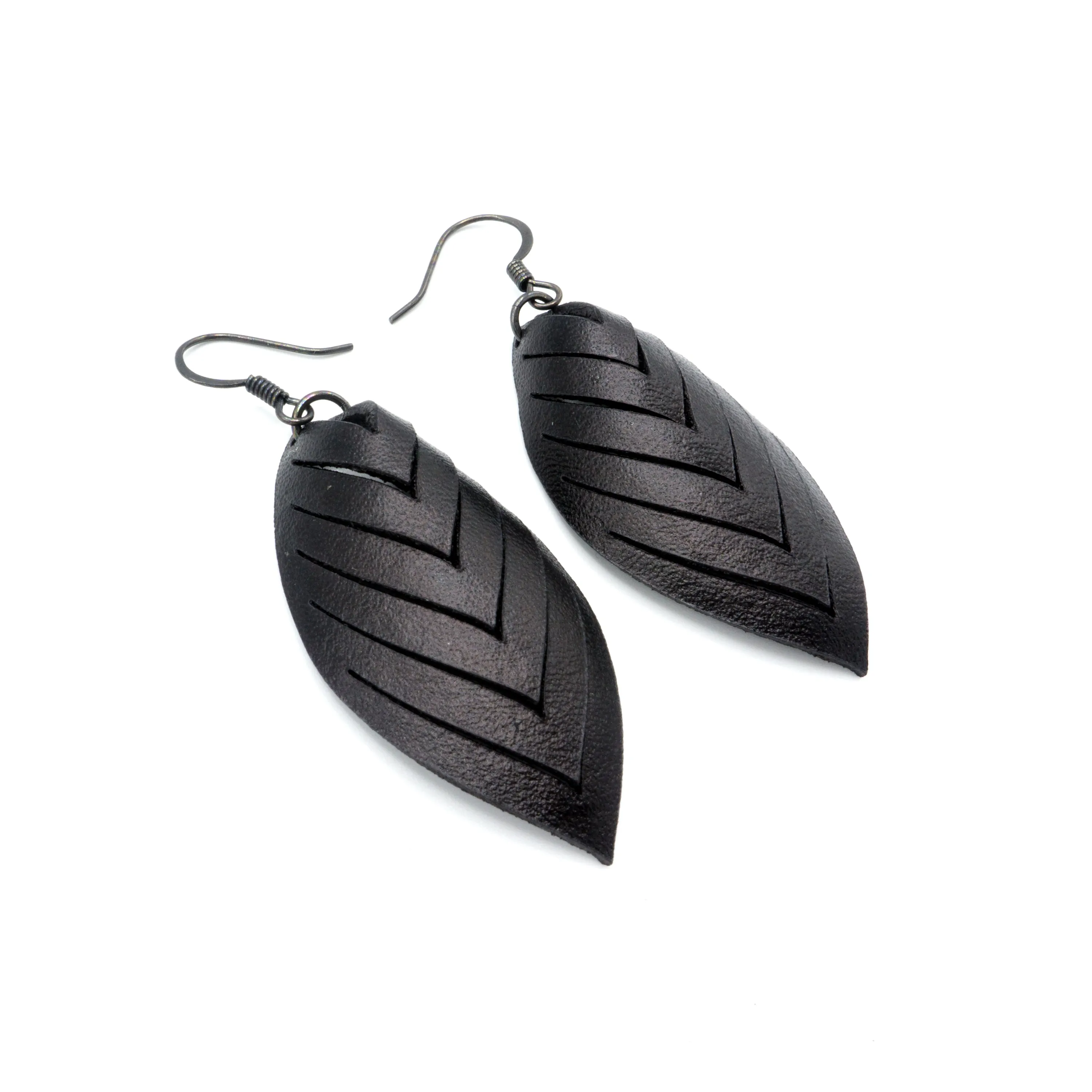 Terrabyte 14 [S] // Leather Earrings - Black