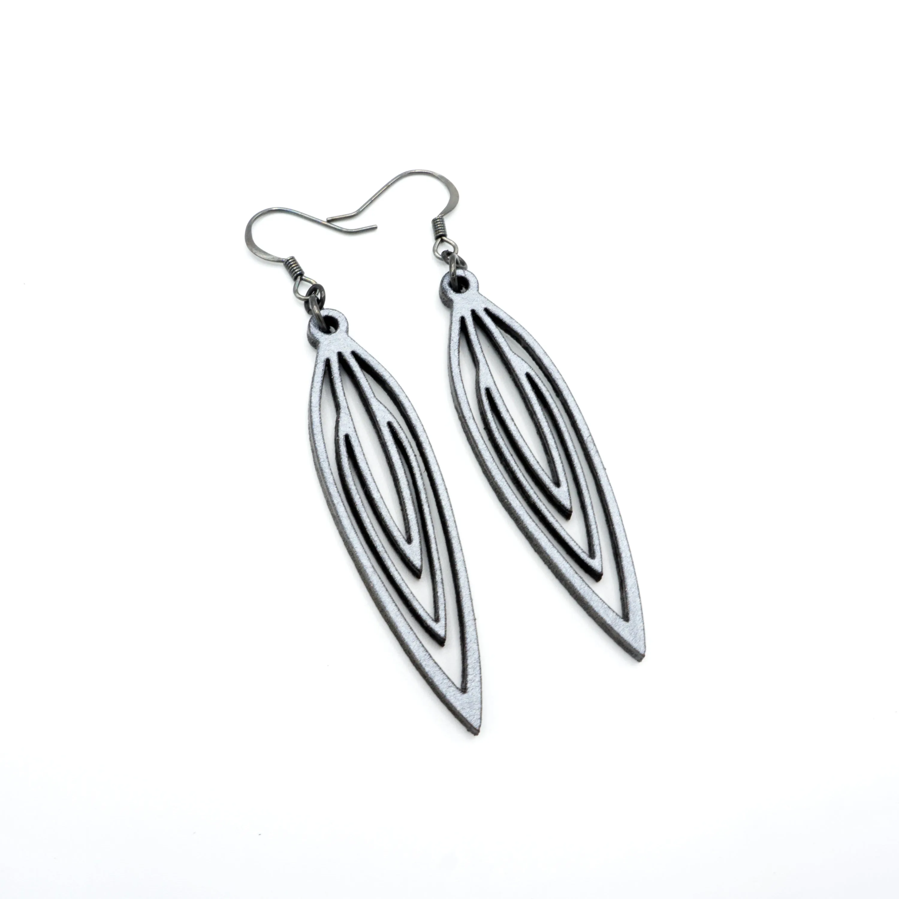 Totem 01 [S] // Leather Earrings - Silver