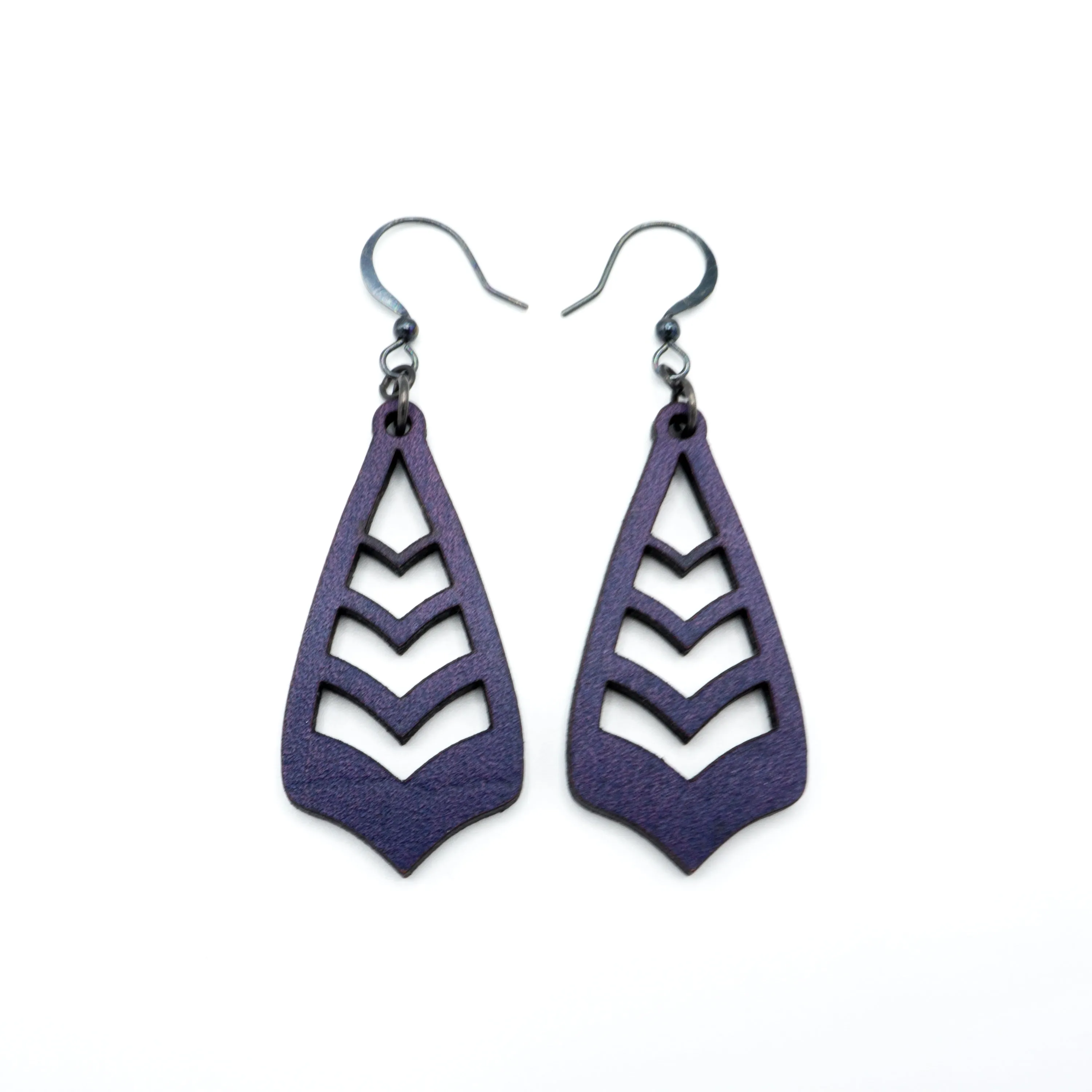 Totem 09 [S] // Leather Earrings - Purple