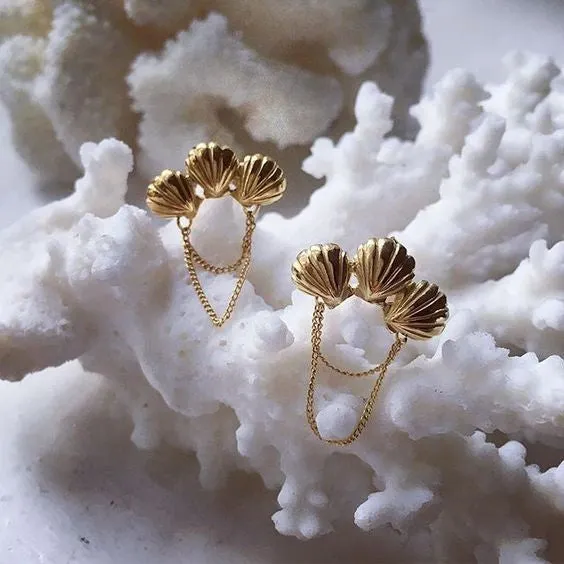 Triple Shell Earrings Gold