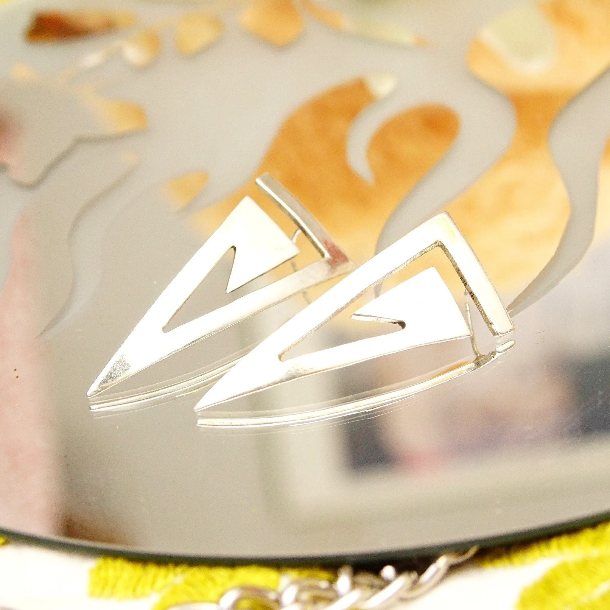 Vintage TAXCO Modernist Sterling Silver Triangle Earrings, Geometric Swirl Design, Polished Silver, Sleek & Sophisticated, Mexico 925, 2" L