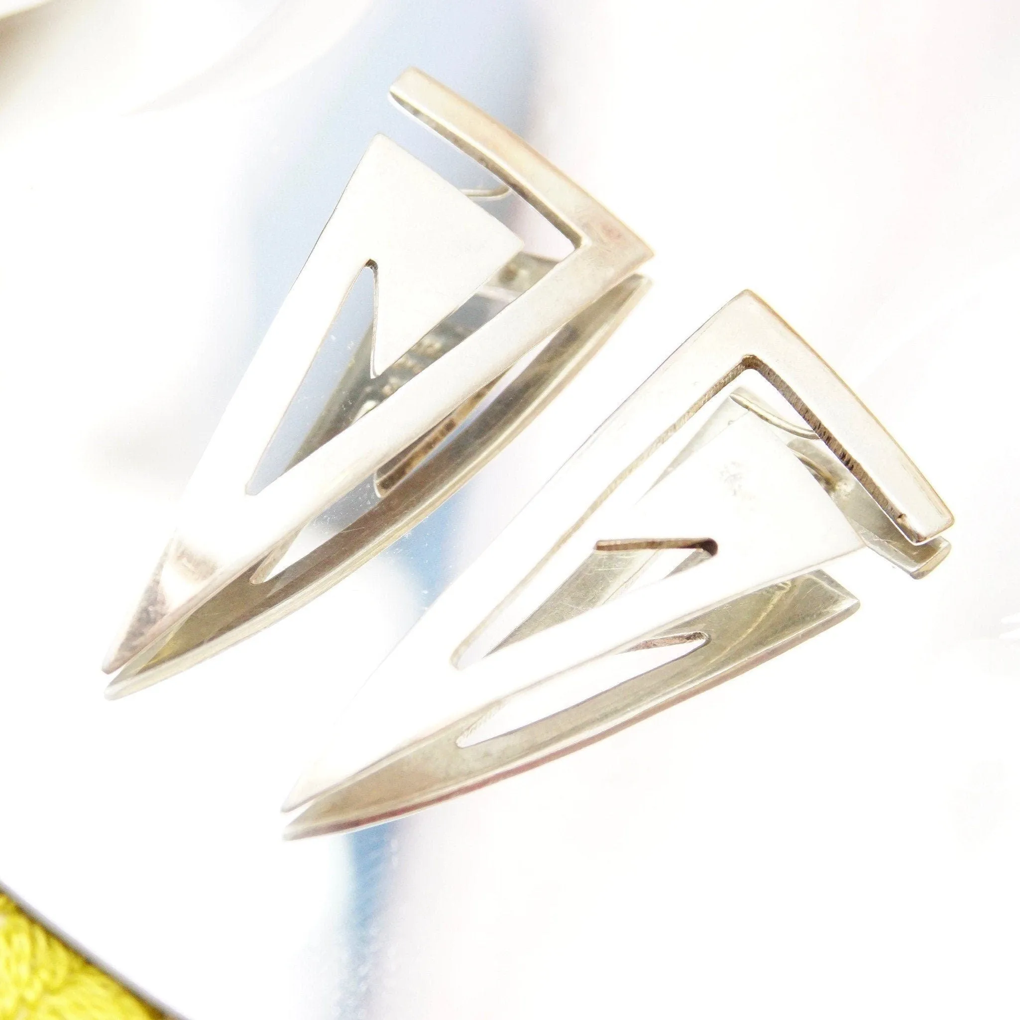 Vintage TAXCO Modernist Sterling Silver Triangle Earrings, Geometric Swirl Design, Polished Silver, Sleek & Sophisticated, Mexico 925, 2" L