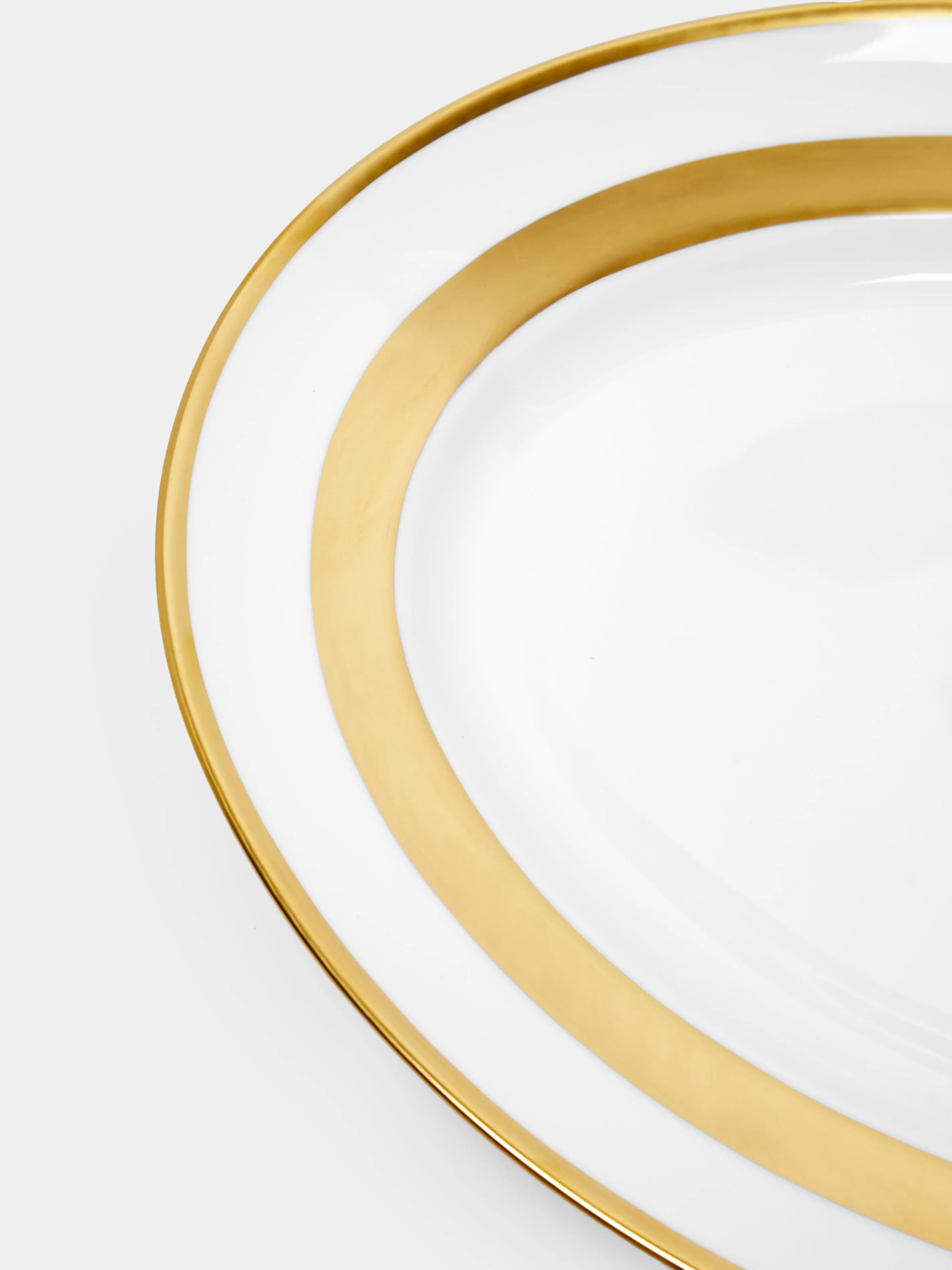 William Porcelain Oval Serving Platter